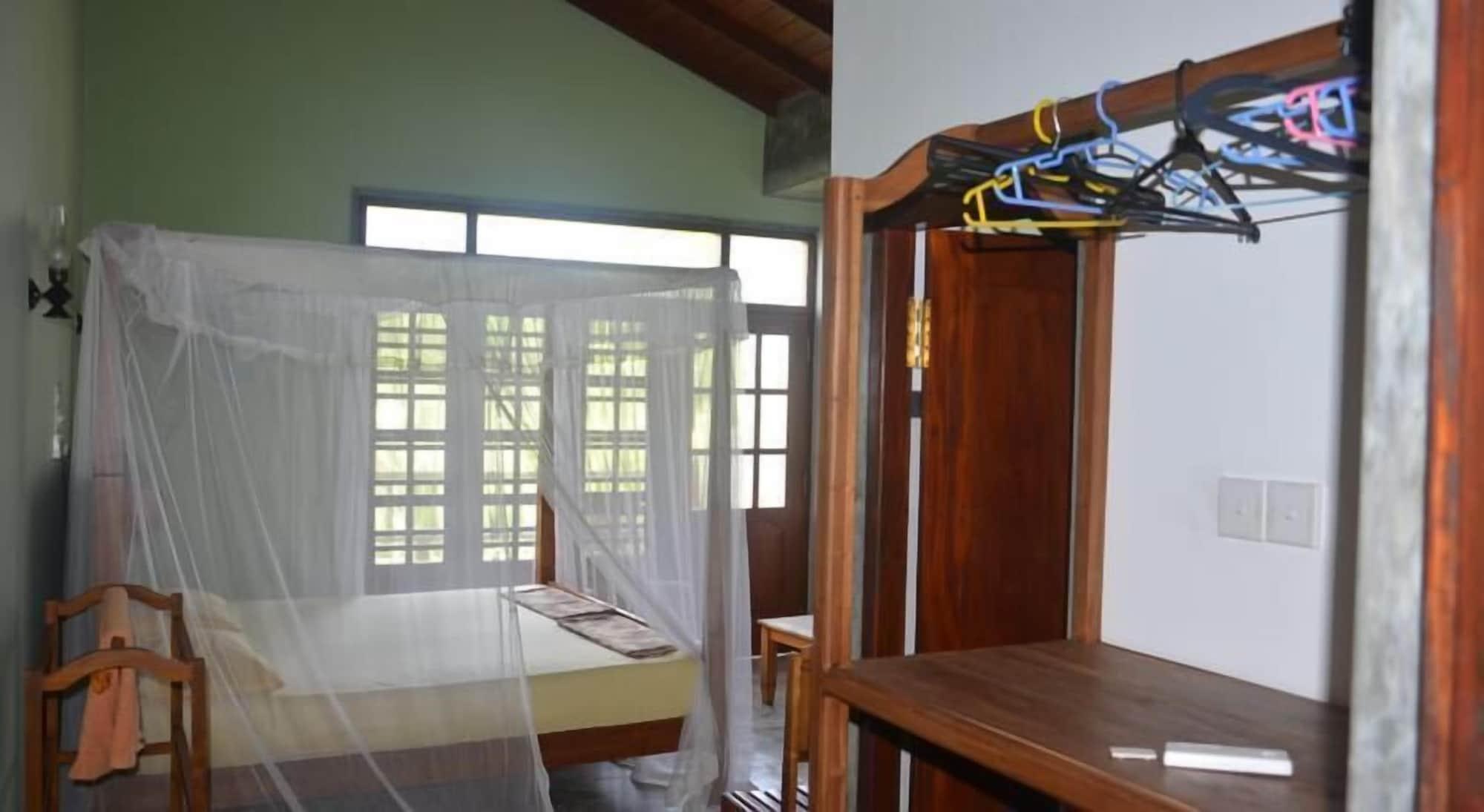 Time N Tide Beach Resort Hikkaduwa Bagian luar foto
