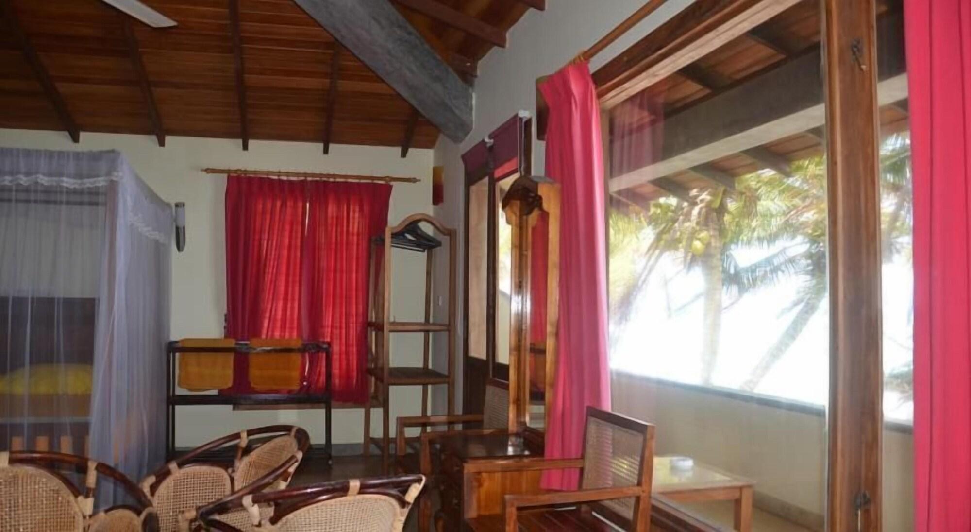 Time N Tide Beach Resort Hikkaduwa Bagian luar foto