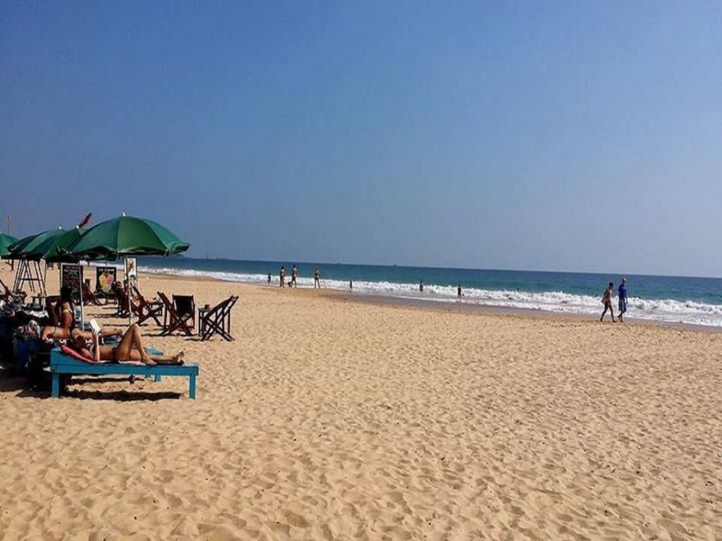 Time N Tide Beach Resort Hikkaduwa Bagian luar foto